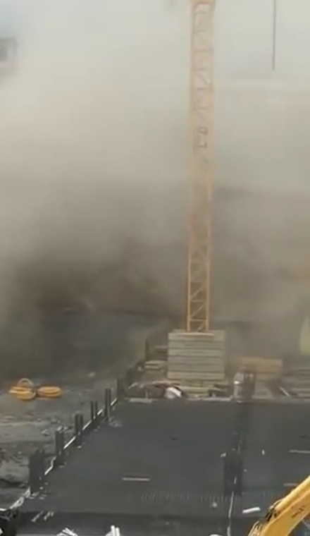 обрушение подпорной стенки в Стамбуле