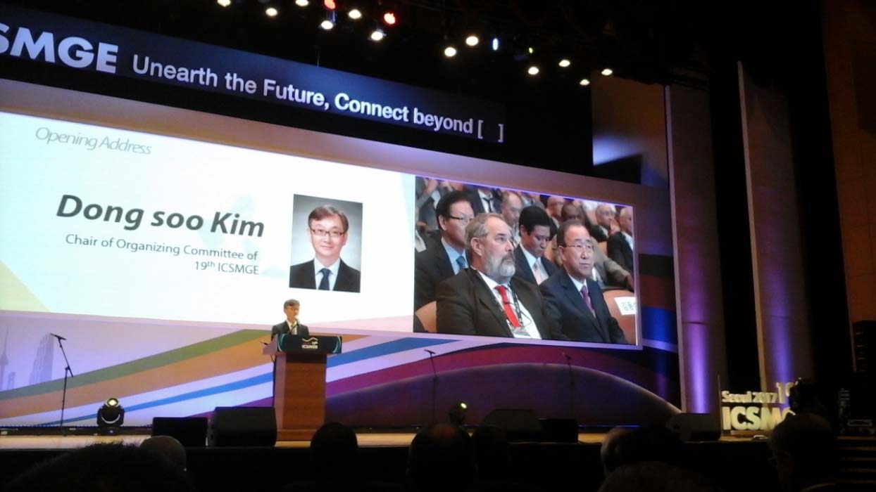 Dong Soo Kim opening the 19ICSMGE, Seoul