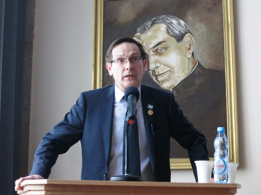 награждение И.В. Колыбина медалью Н.М. Герсеванова