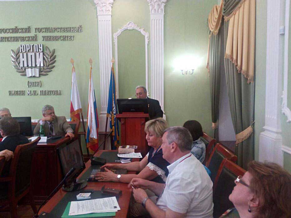 вручение орденов профессором Ф.Г. Габибовым
