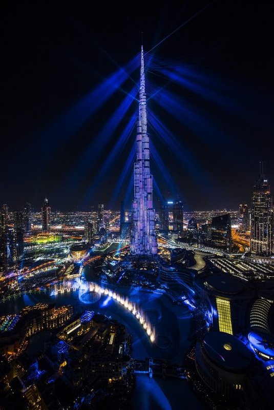 Подсветка башни «Burj-Khalifa»