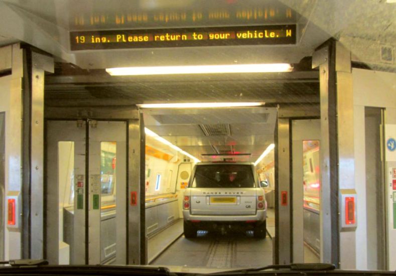 11.Channel_Tunnel-IV.jpg (62 KB)