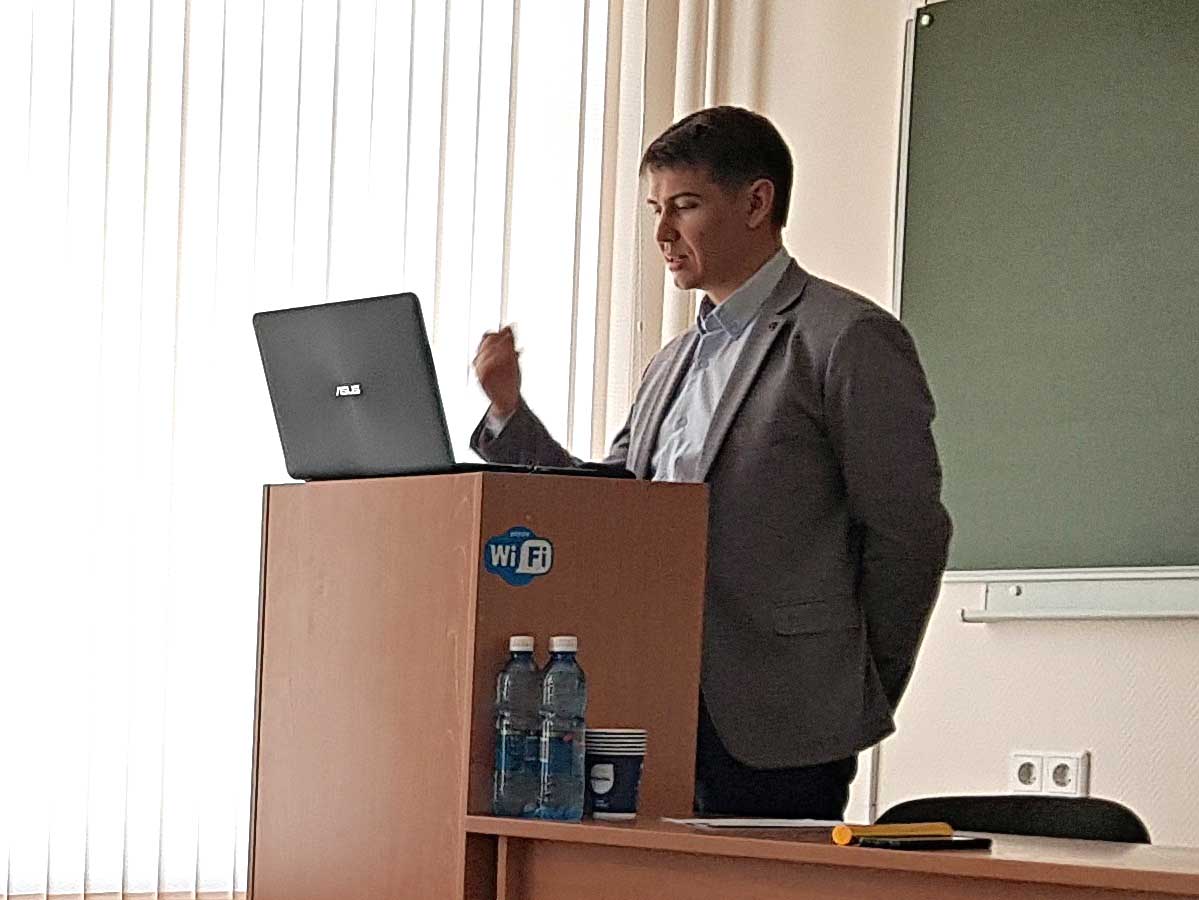 Mikhailov_V_S.3a.jpg (97 KB)