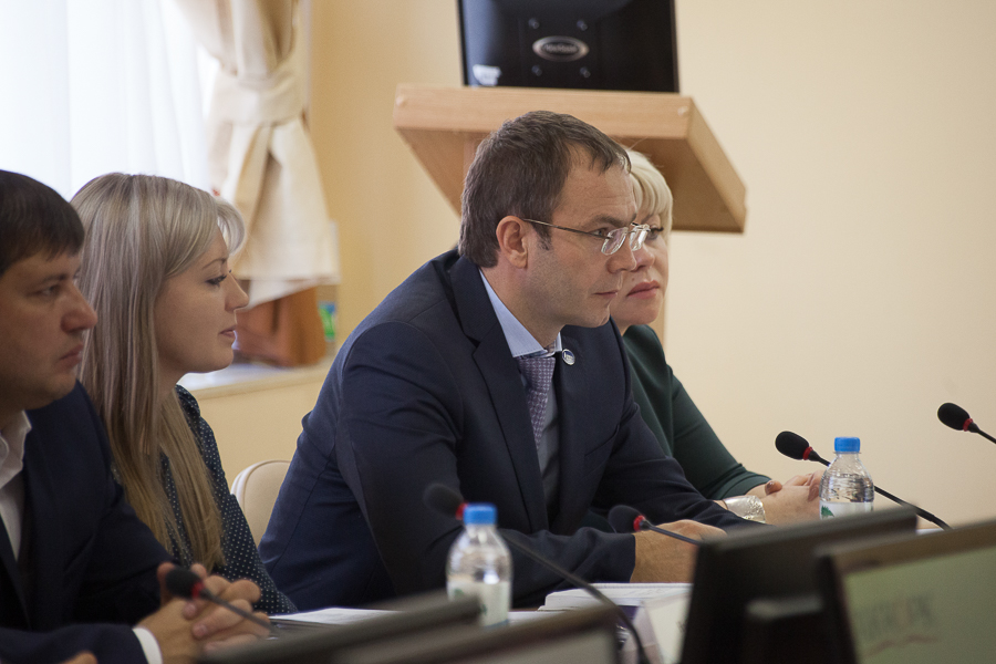 Встреча членов экспертной аккредитационной комиссии с руководством Тюменского индустриального университета