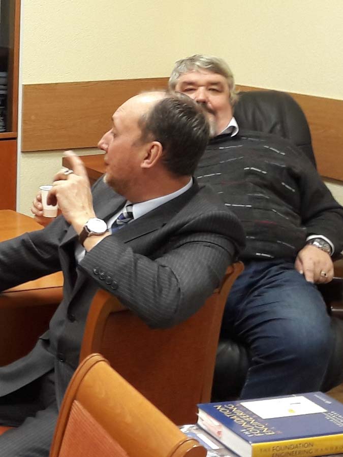 А.Б. Пономарев и Л.В. Нуждин
