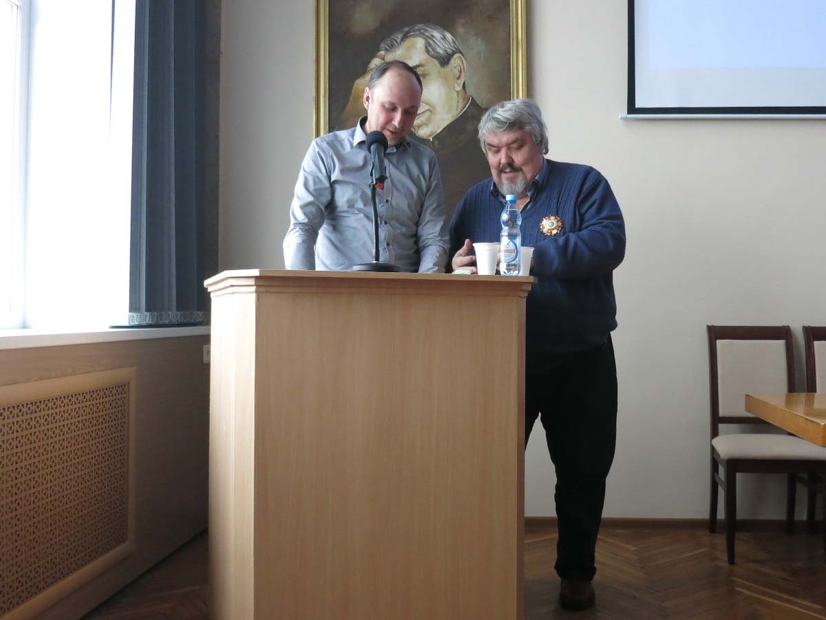 председатель Т-воСибГт-в Л.В. Нуждин и председатель Экспертно-консультационного совета Т-воСибГт-в А.Б. Пономарев