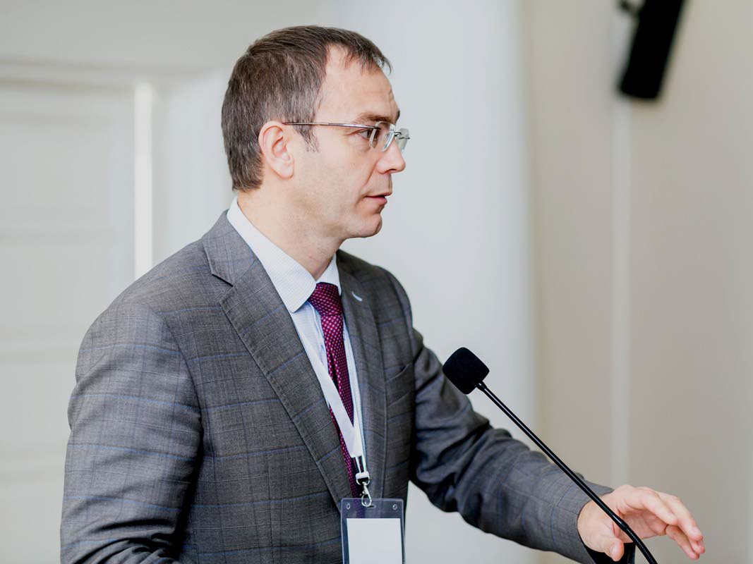 пленарный доклад Я.А.Пронозина «Проблемы строительства и реконструкции в геотехнических условиях города Тюмени»