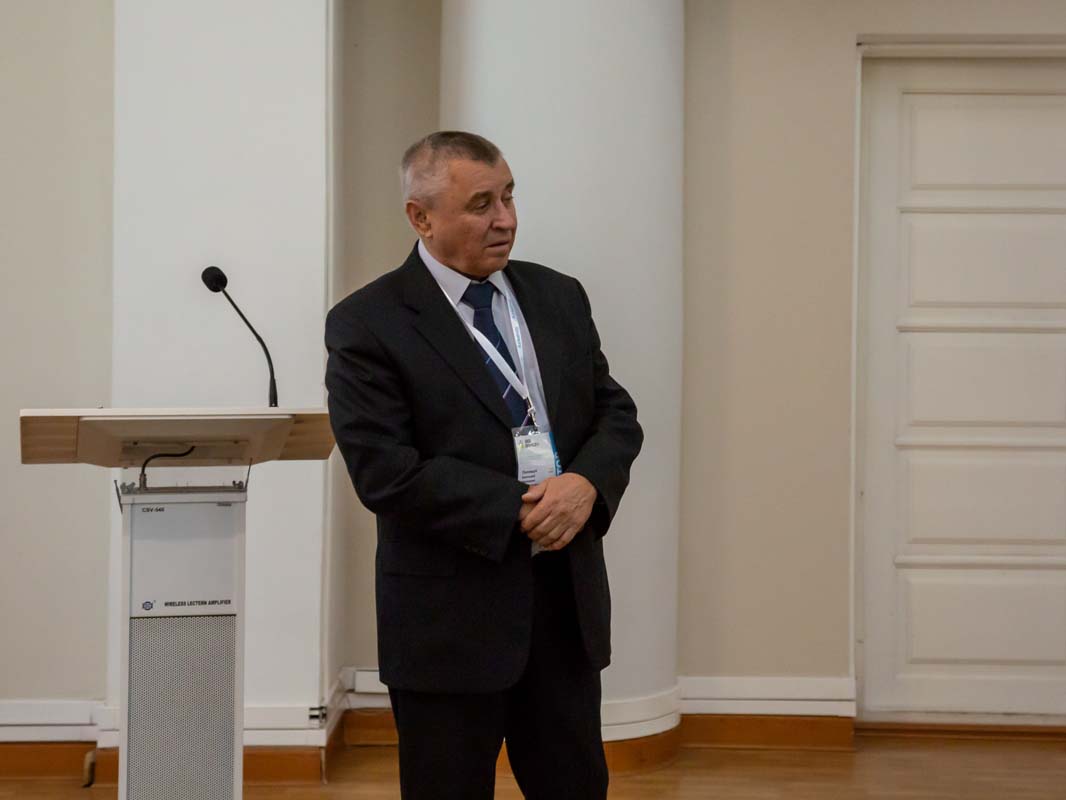 Лекцию «Фундаменты реконструируемых зданий» прочитал А.И. Полищук