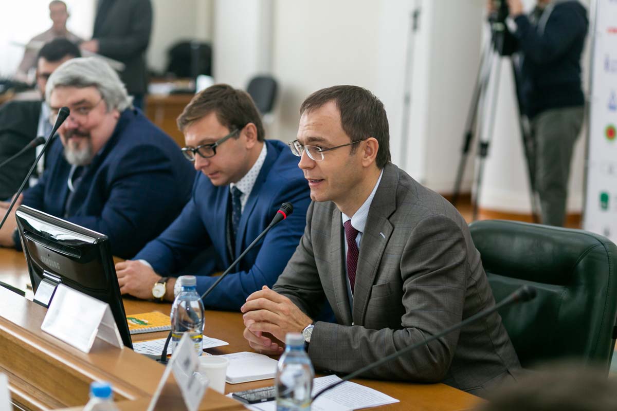 Л.В. Нуждин, А. Павлюченко, Я.А. Пронозин