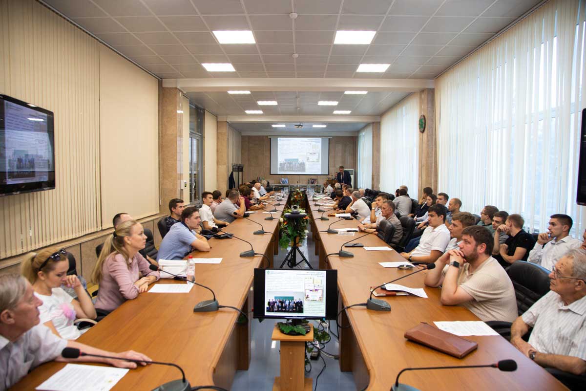 003.seminarKubGAU.jpg (127 KB)