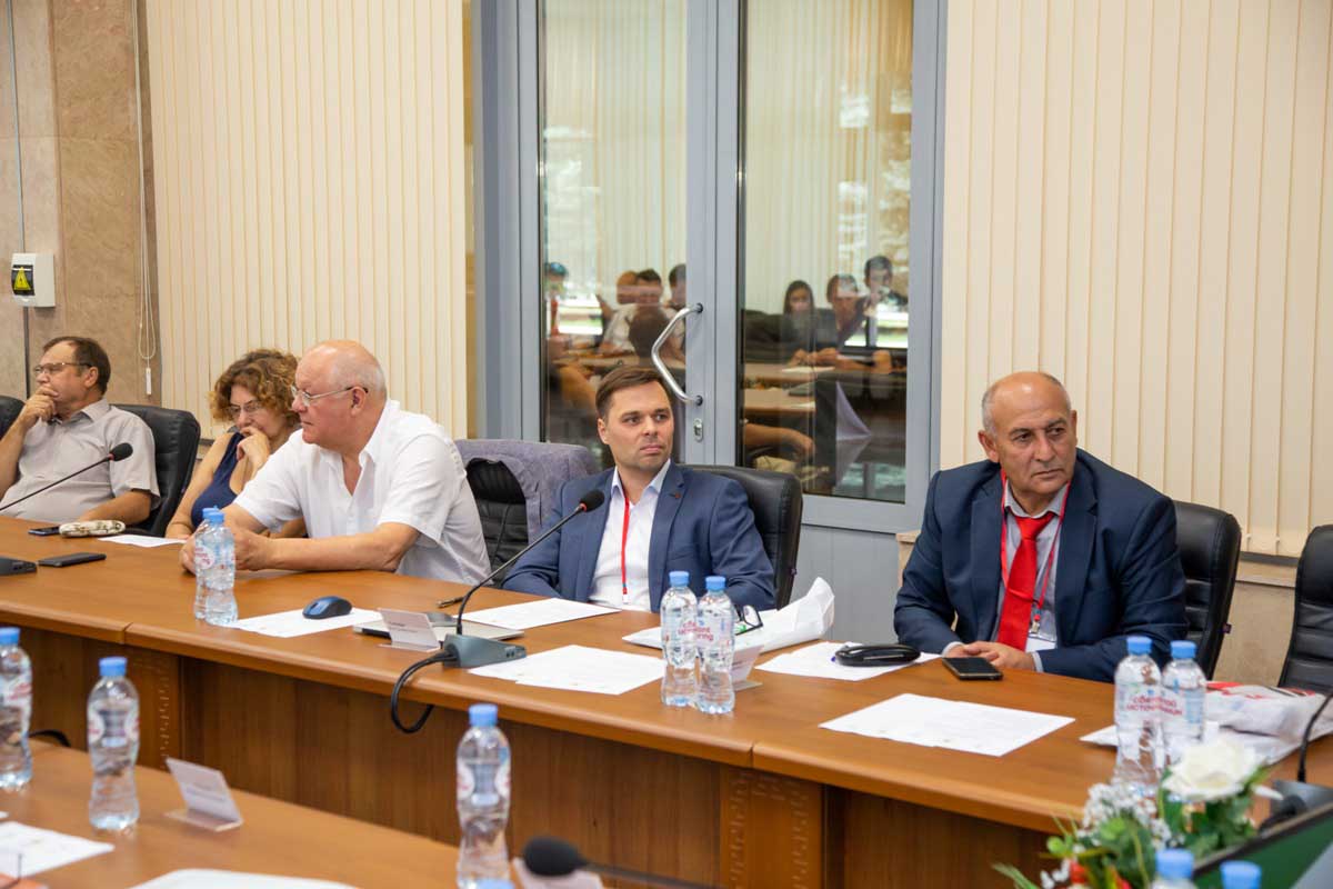 006.seminarKubGAU.jpg (113 KB)