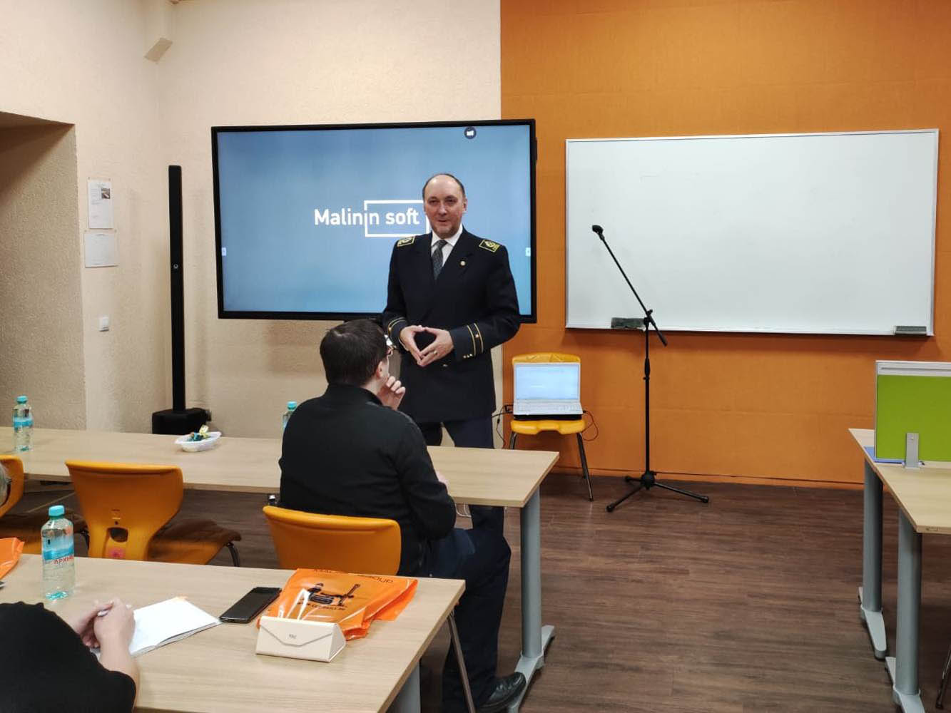 1_seminar_2022-11-25.jpg (110 KB)