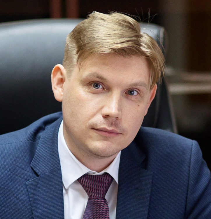 Kuzevanov_DV.jpg (260 KB)