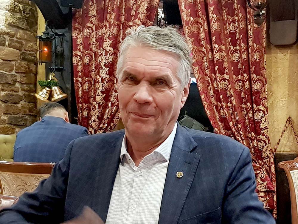 Shulyatiev_3.jpg (180 KB)